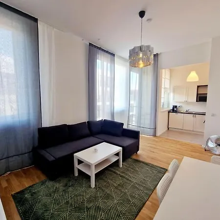 Stylish In The Center Of 44 Apartment