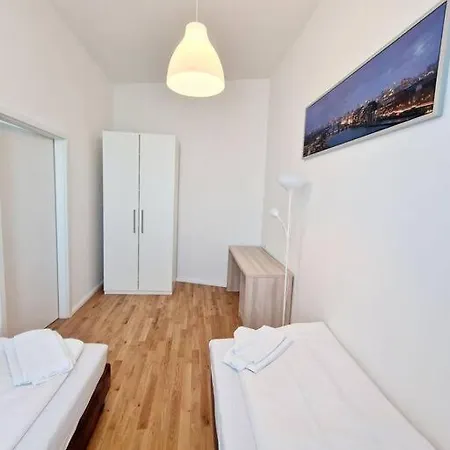 Stylish In The Center Of 44 Apartment